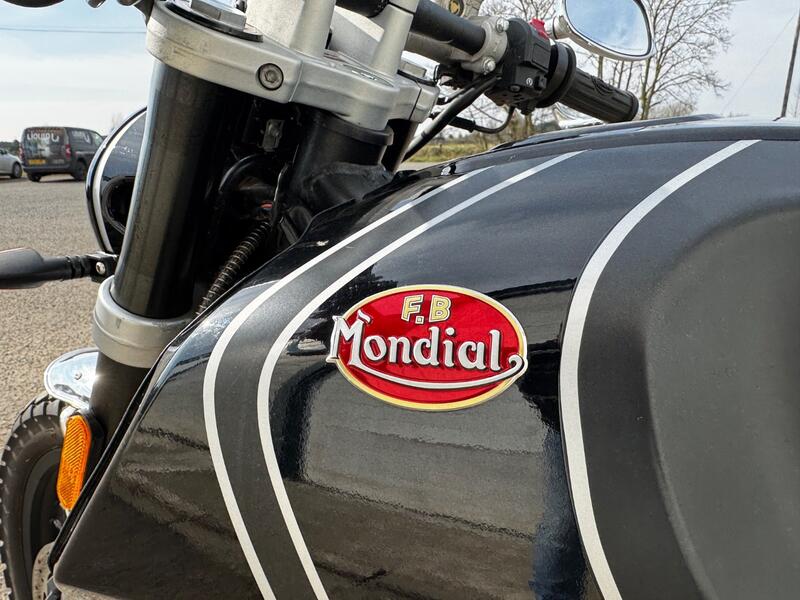 FB MONDIAL HPS125 HIPSTER