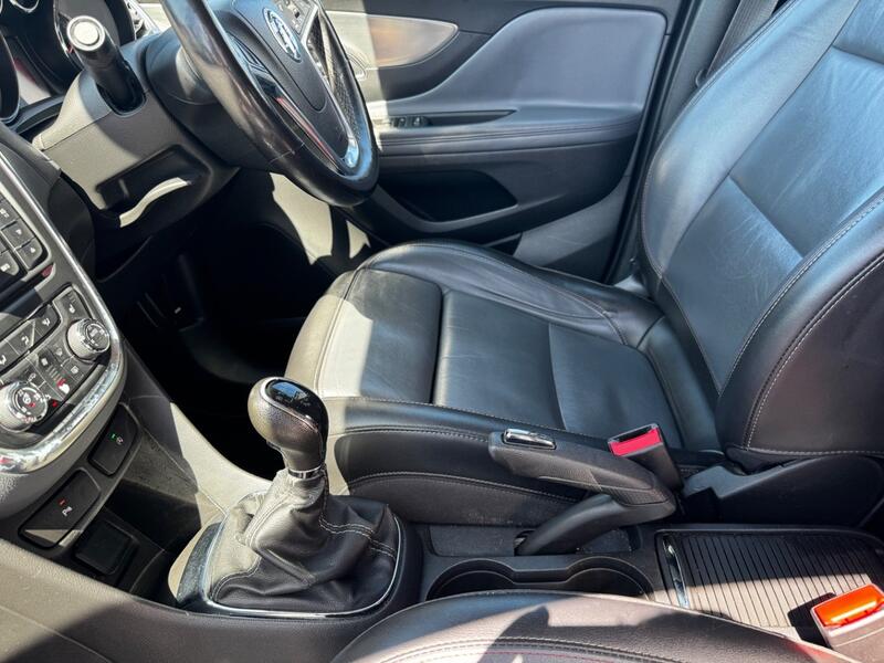 VAUXHALL MOKKA