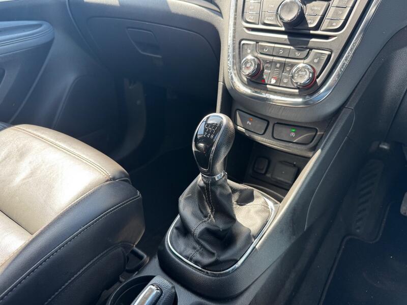 VAUXHALL MOKKA