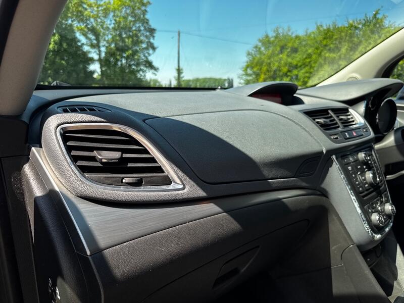 VAUXHALL MOKKA