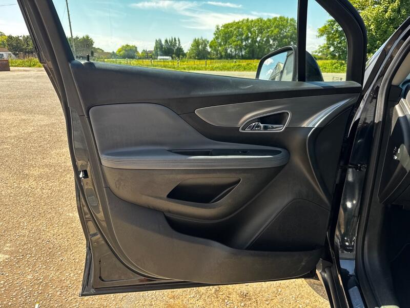 VAUXHALL MOKKA