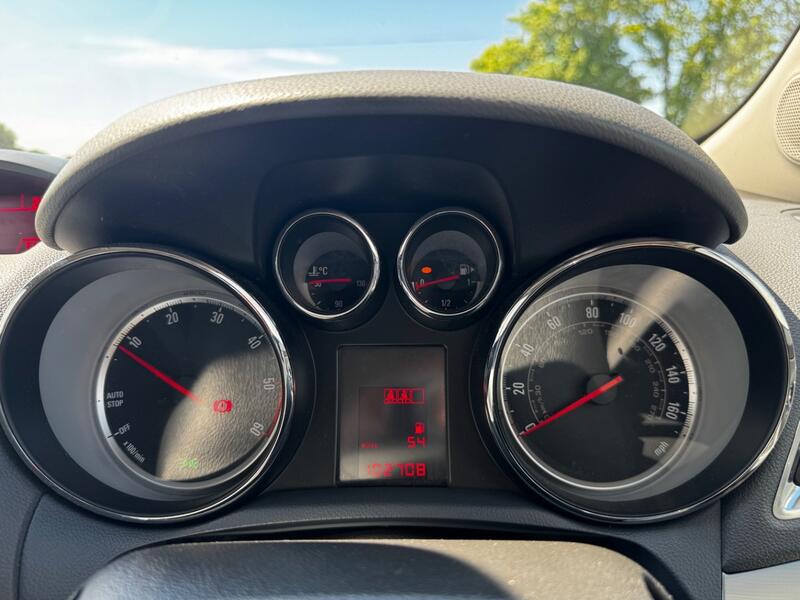 VAUXHALL MOKKA