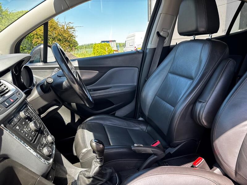 VAUXHALL MOKKA