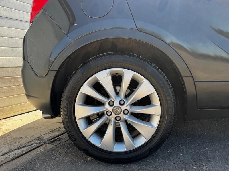VAUXHALL MOKKA