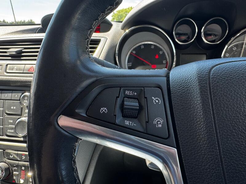 VAUXHALL MOKKA