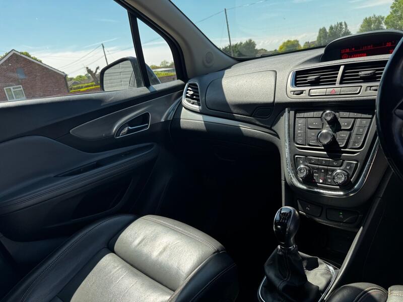 VAUXHALL MOKKA