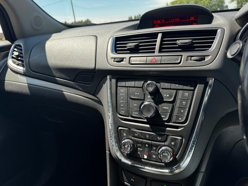 VAUXHALL MOKKA