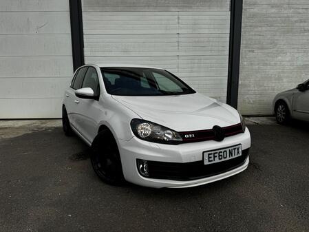 VOLKSWAGEN GOLF 2.0 TSI GTI